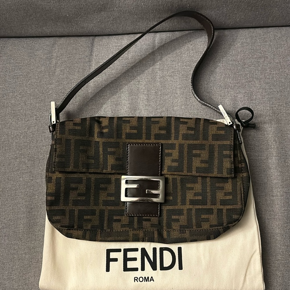 Vintage Fendi Baguette